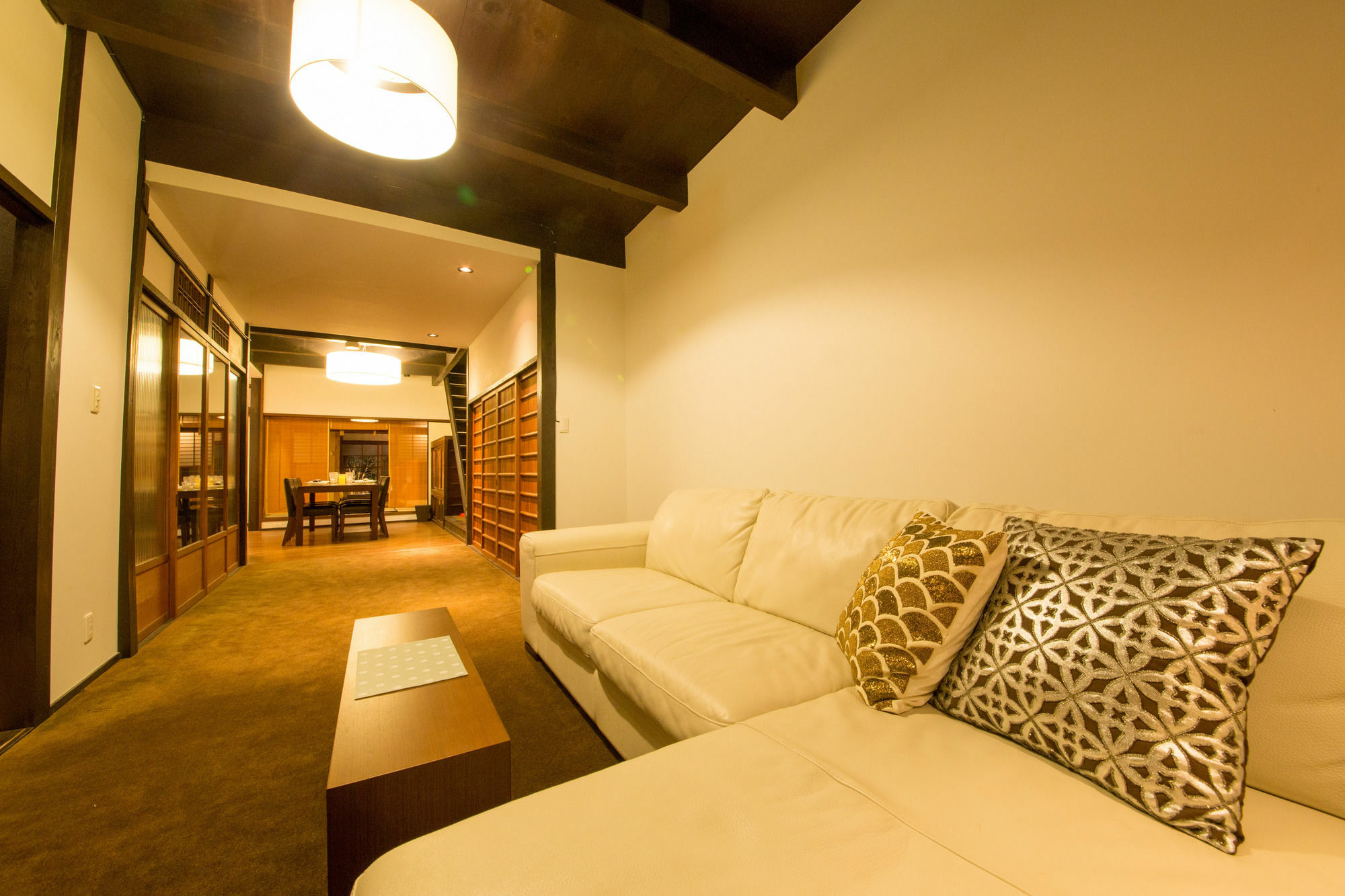 Le Machiya Rokkaku Suite เกียวโต ภายนอก รูปภาพ