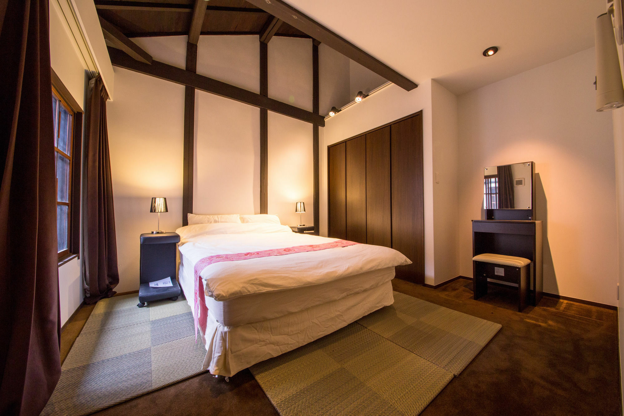 Le Machiya Rokkaku Suite เกียวโต ภายนอก รูปภาพ