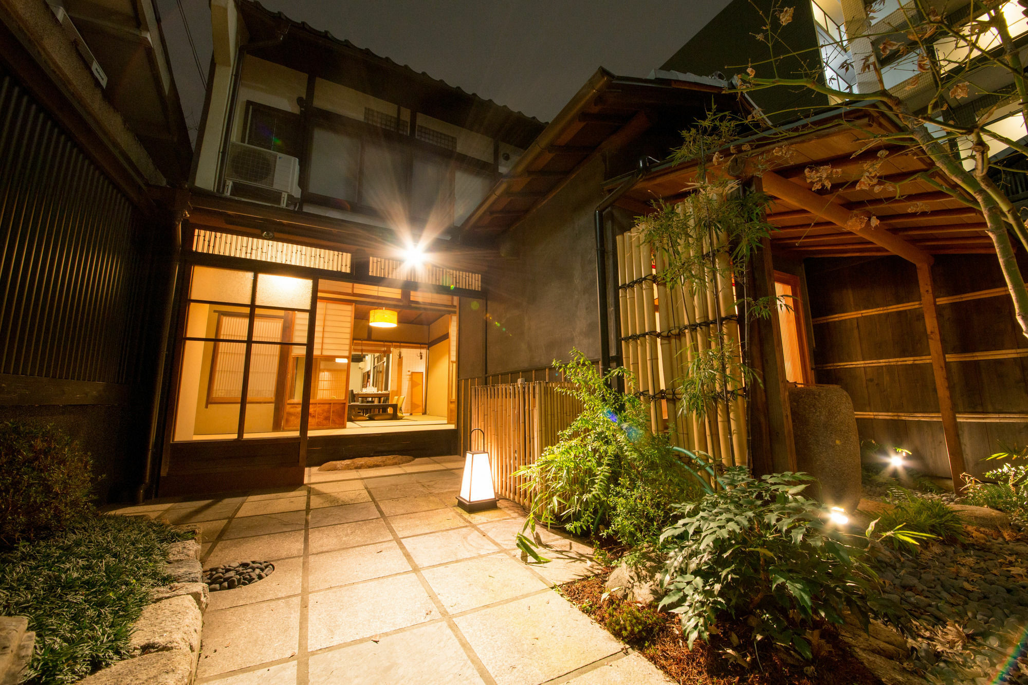 Le Machiya Rokkaku Suite เกียวโต ภายนอก รูปภาพ